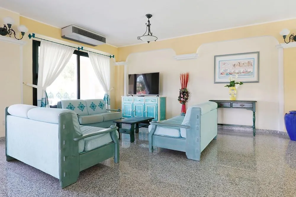 أروسييْ Residence Il Borgo 3*,