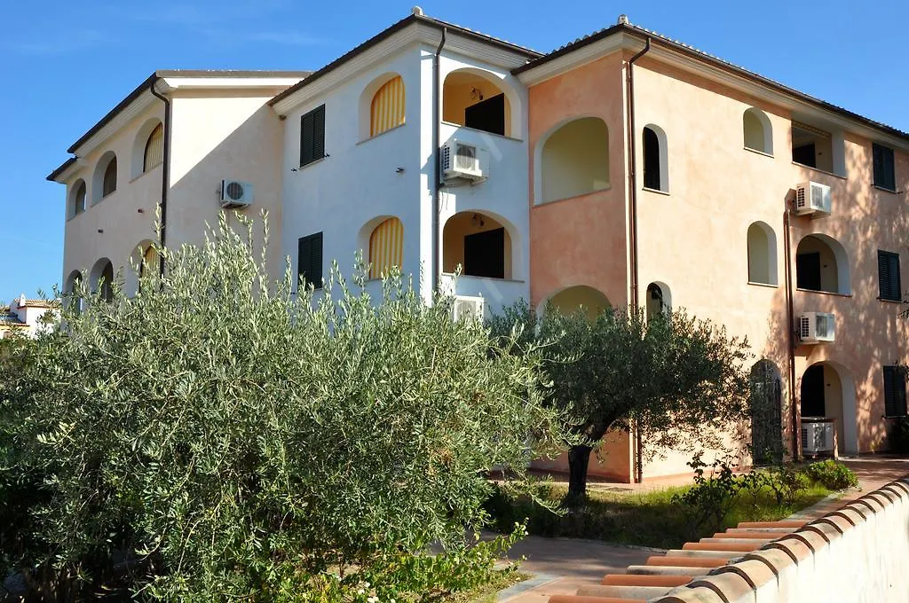 أروسييْ Residence Il Borgo 3*,  إيطاليا