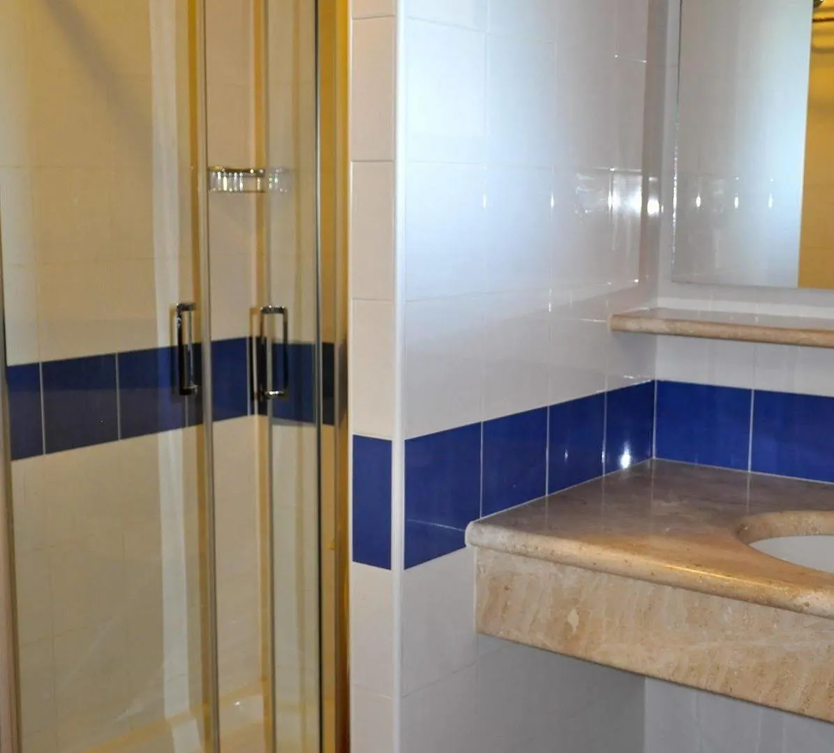 أروسييْ Residence Il Borgo 3*,  إيطاليا