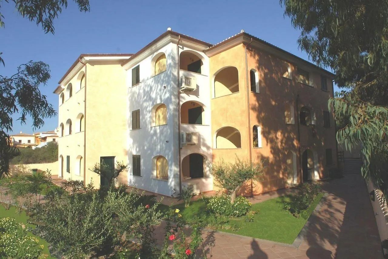 *** شقة فندقية أروسييْ Residence Il Borgo إيطاليا